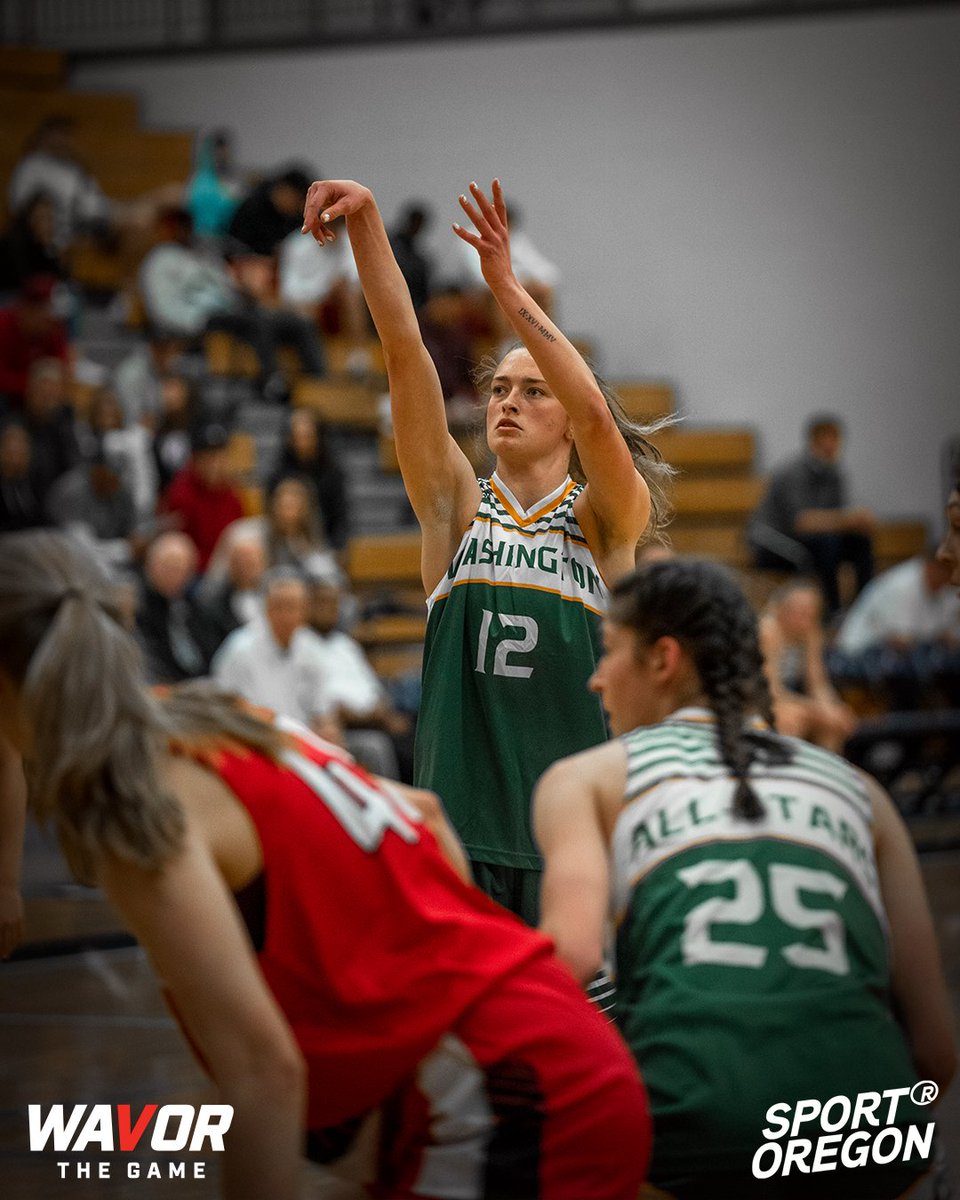 sportoregon's tweet photo. Some quick snaps from WAVOR. Congrats to both of the victorious Washington teams and MVPs Lauren Glazier and Jonas La Tour ! #WAVOR
๐ธ: ReelNative Films https://t.co/4dsJBj9PtQ