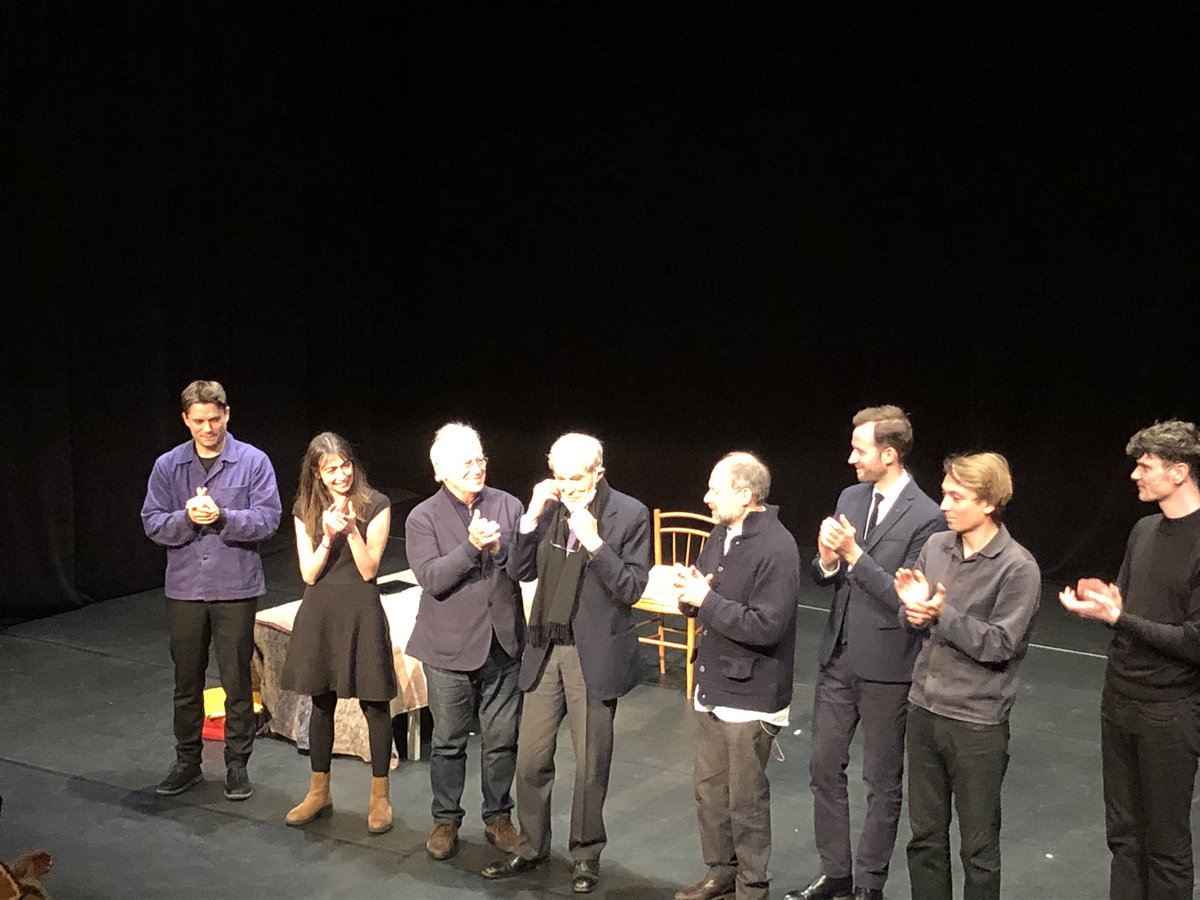 Un magnifique moment d’histoire dans le cadre du festival <a href="/ParolesCitOff/">Paroles Citoyennes</a> «Cellule 107» écrit par Monsieur Robert BADINTER. «Je voulais rétablir la vérité. J’y tenais plus qu’à la vie. Je crois qu’on appelle ça l’honneur». <a href="/Casden_BP/">CASDEN</a> @lobs <a href="/fsju/">FSJU</a> <a href="/SACDParis/">SACD officiel</a> <a href="/amnestyfrance/">amnestyfrance</a>