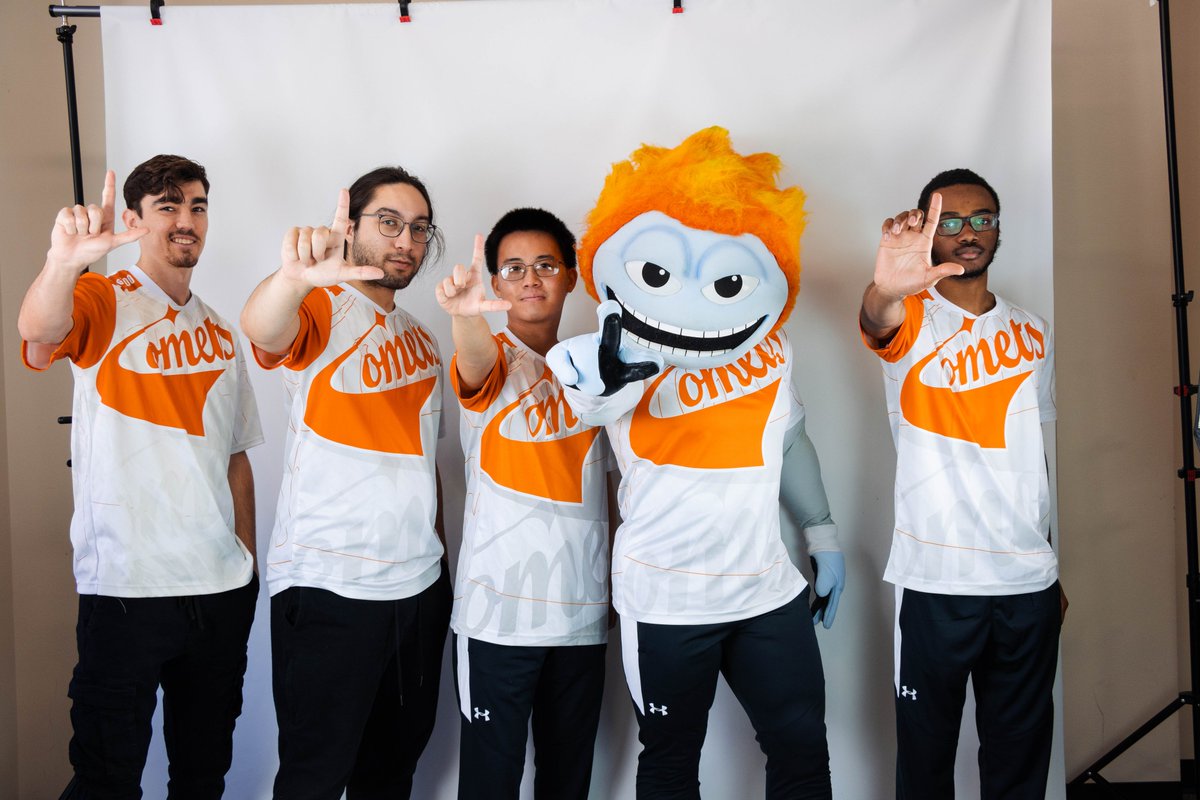 UTDEsports's tweet photo. "They were hacking, L +ratio" https://t.co/1pwYsihzmt