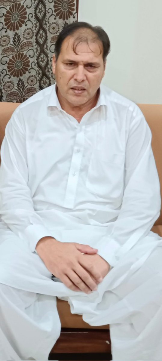shahsaudsaud's tweet photo. جنګ د ګټې تکل نه و کیسه نوره ښکاریدله.
ماښامی و په میدان کې وینه توره ښکاریدله https://t.co/feLWni8jlI