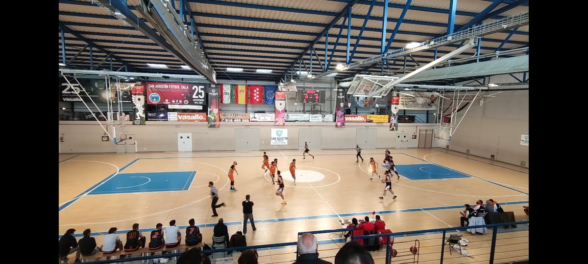 Cesarcoach10's tweet photo. @BaloncestoSAG pierde 75 a 85 con el líder y actual campeón del grupo @Pintobasket. Tras el 24-45 al descanso, apretamos, corrimos, y luchamos pero nos faltó tiempo. Seguimos trabajando https://t.co/LnBORrgv48