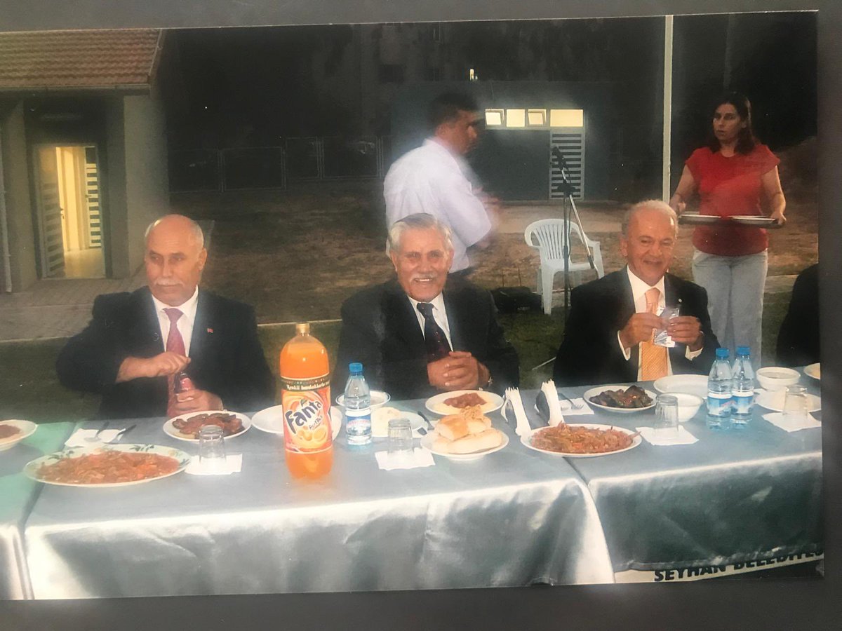 DÜNYA OLİMPİYAT ŞAMPIYONU İSMET ATLI’YI SENEYİ DEVRİYESİNDE ESKİ VALİ İLHAN ATIŞ’LA OLAN HATIRAMIZLA ANIYORUM ALLAH RAHMET EYLESİN İNŞALLAH