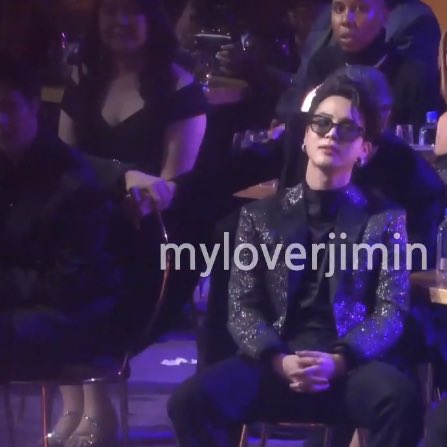 koosoobs's tweet photo. so you are telling me joon and jungkook held hands ACROSS their tables during the announcement ..... ;( https://t.co/xmJbNHGoWJ