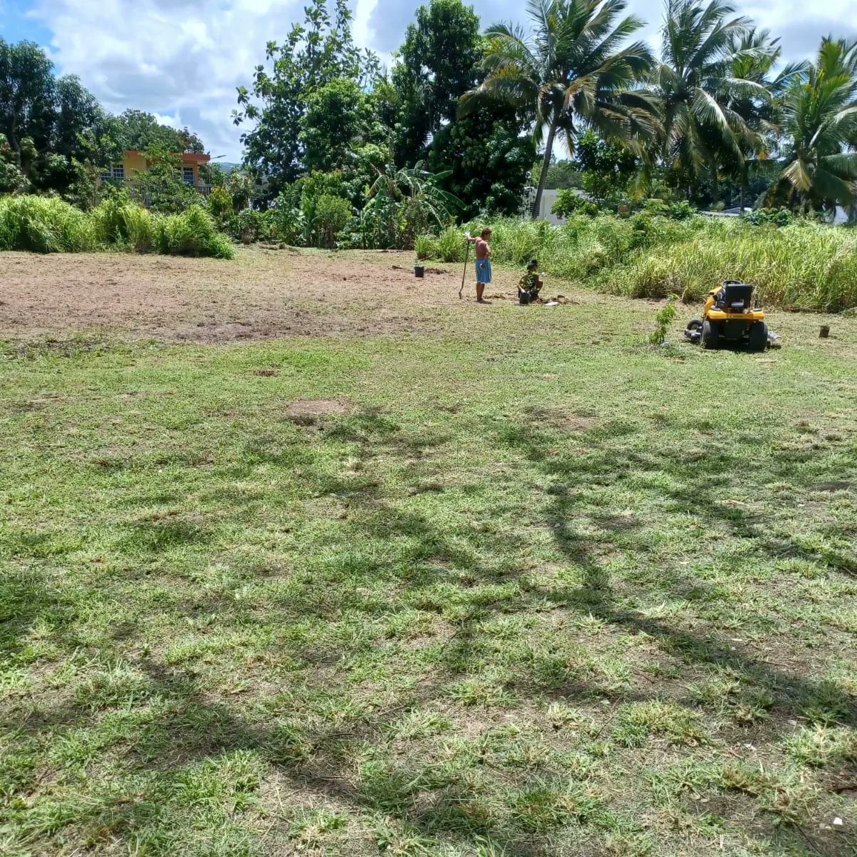 brigadaspr's tweet photo. ¡Promoviendo la Educación, Arte y Cultura en otra brigada exitosa! 🇵🇷 Ayudando en la Restauración de la Antigua Escuela Carlos Conde Marín, en alianza con el proyecto La Conde de PATBA. #brigadaspr 🌻¡Mil gracias al maravilloso estudiantado de @ColSanIgnacioPR y a #WalmartPR! 🌎 https://t.co/kXyc0hypLf