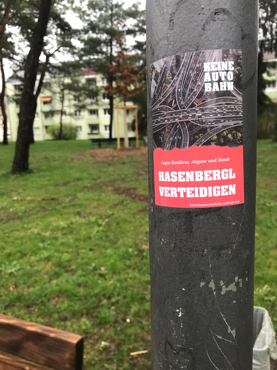 lisapoettinger's tweet photo. Während wir auf #3Grad zuschreiten, schreitet das #Hasenbergl auf einen neuen Autobahnzubringer für BMWs LKWs mitten durchs Viertel zu - die meisten wissen nichts. Das scheint sich langsam zu ändern. Demo auf der Trasse am 23.04 ab 13.00 vom Mira-Einkaufszentrum #KeineBMWAutobahn https://t.co/kp0ZmJR5BW