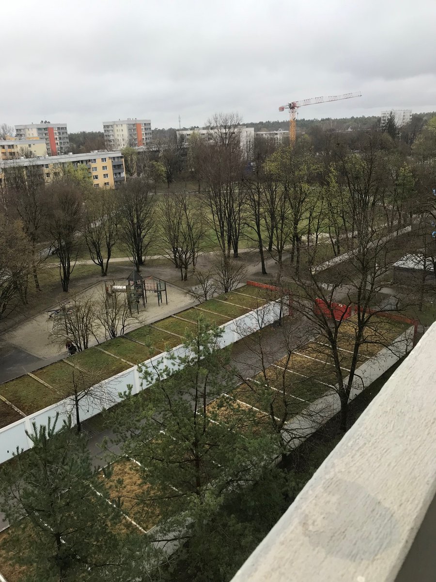 lisapoettinger's tweet photo. Während wir auf #3Grad zuschreiten, schreitet das #Hasenbergl auf einen neuen Autobahnzubringer für BMWs LKWs mitten durchs Viertel zu - die meisten wissen nichts. Das scheint sich langsam zu ändern. Demo auf der Trasse am 23.04 ab 13.00 vom Mira-Einkaufszentrum #KeineBMWAutobahn https://t.co/kp0ZmJR5BW