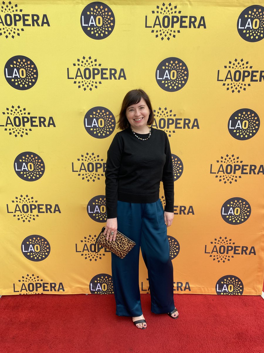 Dina_Lenko's tweet photo. I enjoyed being blown away by tenor @tenorjcamarena and pianist @PianistaAngelRz 👏Magical zarzuela solos &amp; beloved Mexican songs. Thank you @LAOpera
 #LAOCamarena https://t.co/6EFkM4Jszt