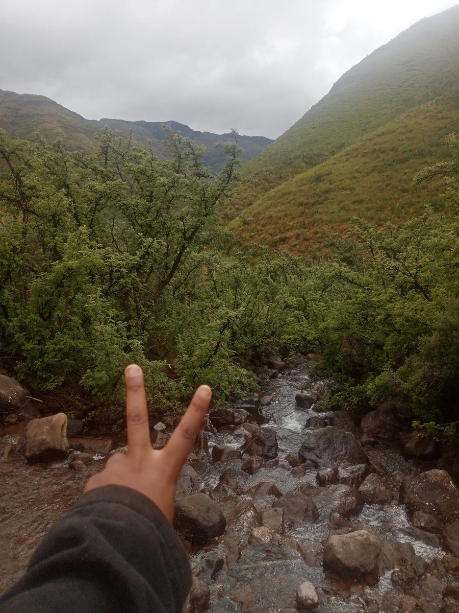 Relomokhabuli's tweet photo. Birthday month unlocked🔓🥳 #sistercation https://t.co/UXVLPXMcwh