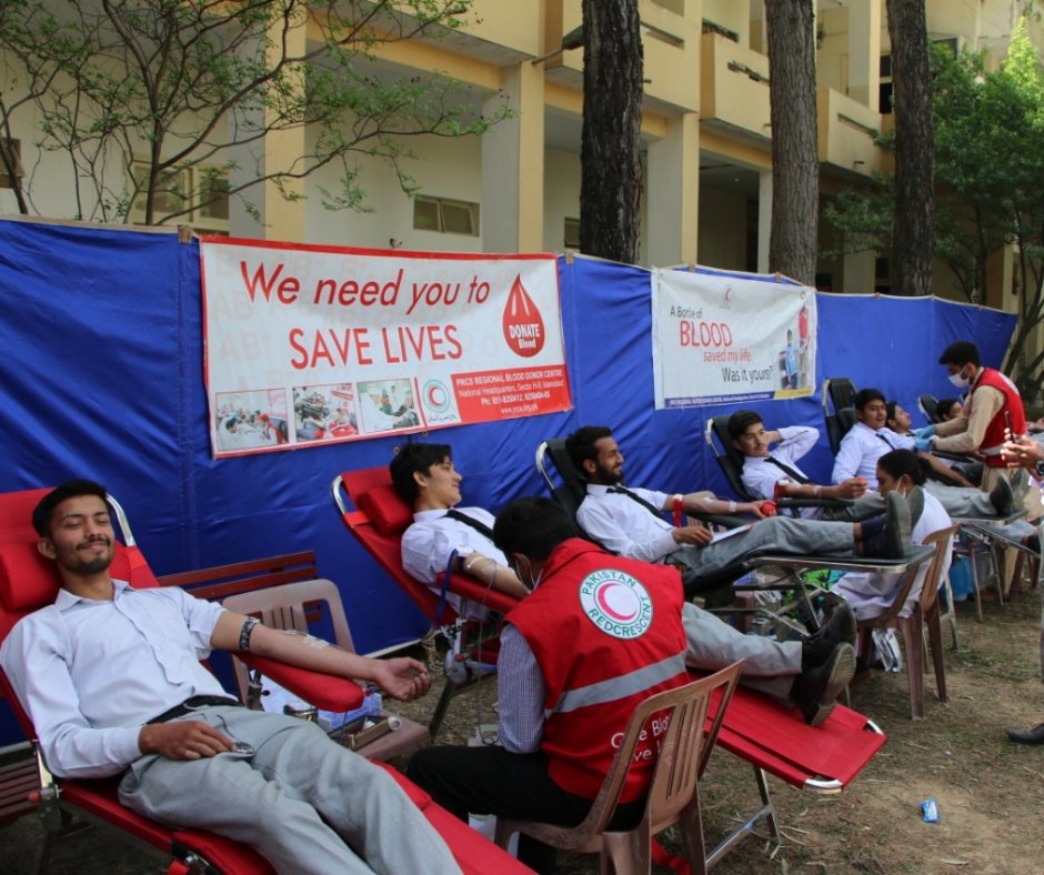 PRC_official's tweet photo. @PRC_official blood donation center arranged blood camp at Islamabad Model postgraduate college of commerce H-8/4, 139  units of blood were collected.

Support PRCS RBDC and help to keep blood stocks 

#DonateBloodSaveLife #Islamabad #PakistanRedCrescent #RBDC #BeADonor #RBDC https://t.co/jBZu6tYFRt
