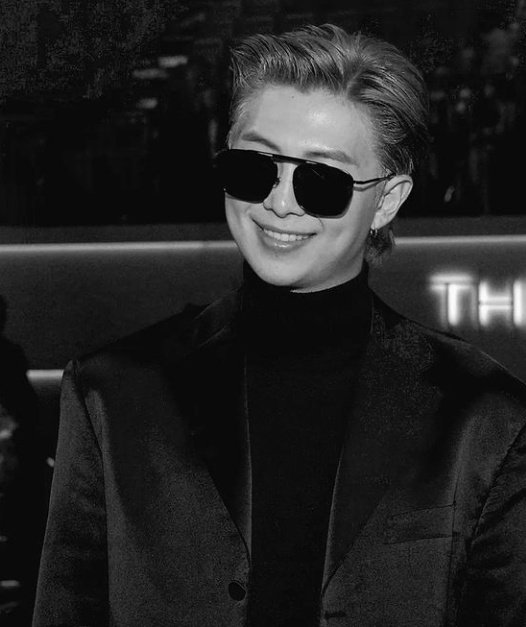 MisshJelly's tweet photo. RM... Grammy awards look 2022π
#BTSARMY #BTS #WeWantBTSinPakistanLahore
#BTSCOMETOPAKISTAN @Zainab393727161 @Sibgajutt4 @Mano30294523 @Iman13837329 @MalikMaveya @EzzaBatool2 @BTS_twt @bts_bighit @BIGHIT_MUSIC @PakPMO https://t.co/A1Xh9ye3M3