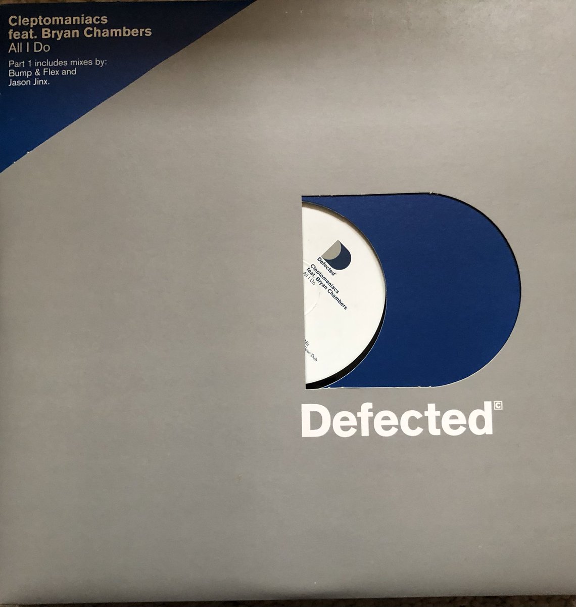 chris04463247's tweet photo. Todays kitchen banger
@DefectedRecords @DefectedMusicUK #banger #tune
#alltimeclassic #classic #kitchenbanger #vinyladdict #vinylcollector #chefsbanger
#housemusic #dancemusic #music #vinylrecords #collector #chefsbangers #chefontour #electronicmusic #bangers #music https://t.co/K9zJGwAU28