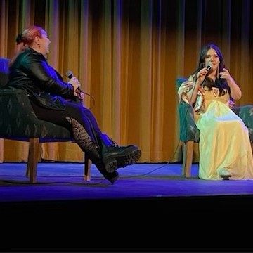 RunWomanRunFilm's tweet photo. Some photos from our screenings in Saskatoon this weekend at @RoxySaskatoon.
A special post-show Q&A with #RunWomanRun lead actor & all around funny lady @Dakota_Raymond capped off Friday night!
We're at the Roxy (and across Canada) all week! Tix: https://t.co/gkPJGlHnk8 https://t.co/qyWRzwpZ5I