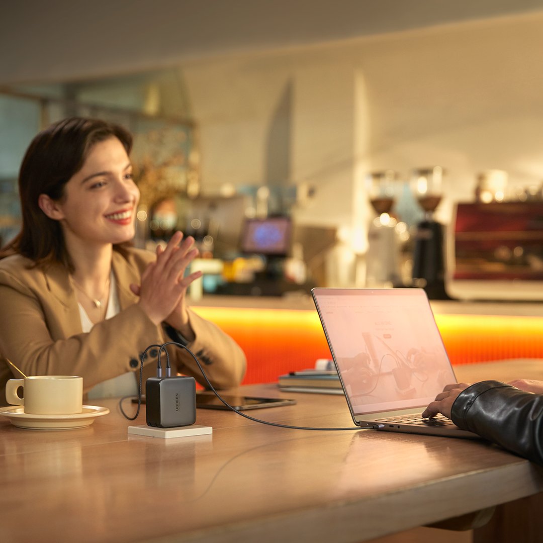 egypt_ugreen's tweet image. 【UGREEN】Besides being a fantastic office or bedside gadget, the Ugreen GaN charger is the definitive solution for travel and will ease your burden of carrying different chargers for different devices.
#Ugreen #Ugreenaccessories #computeraccessories #UgreenConnectsYourDevices"