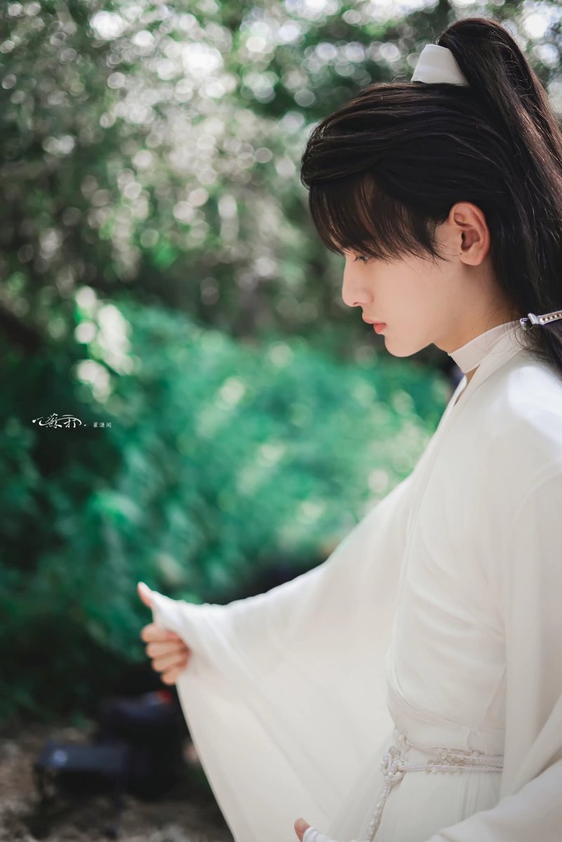tgcf_archive's tweet photo. ❀ — 🤍🍀

‹ cr. SODA·翟潇闻 › 

#ZhaiXiaowen #翟潇闻 🐧
#TGCFLA #TGCFLiveAction https://t.co/2sRnT2bXaH