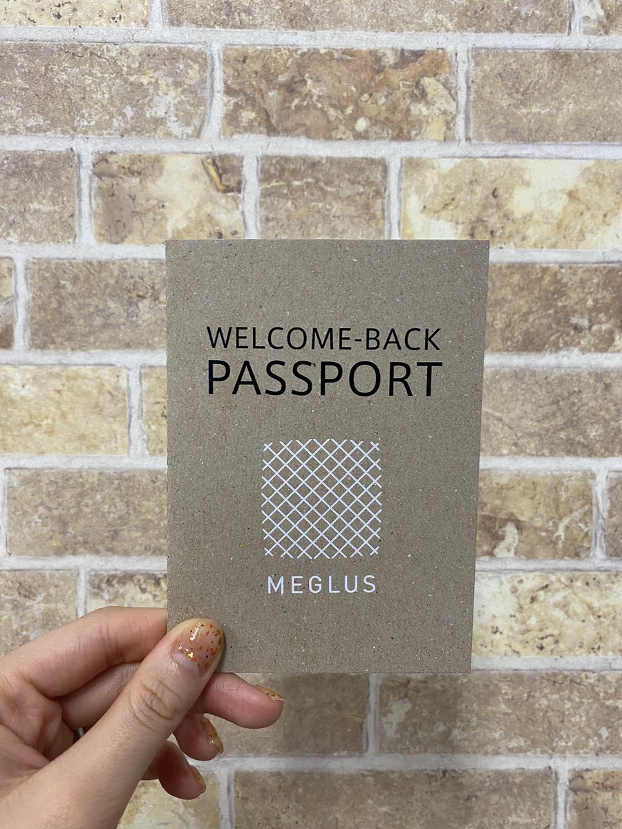 __meglus__'s tweet photo. ／
再入社パスポートを
作りました✈️🌎
＼

#メグラス を一度退職する人に、「またチームに戻れる」という安心感を持ってチャレンジして頂けるようにと、新たに導入した人事制度です🕊
退職ではなく「出国(DEPARTURE)」であると位置づけ、パスポートをデザインしました🎨 https://t.co/2OpueukH5d