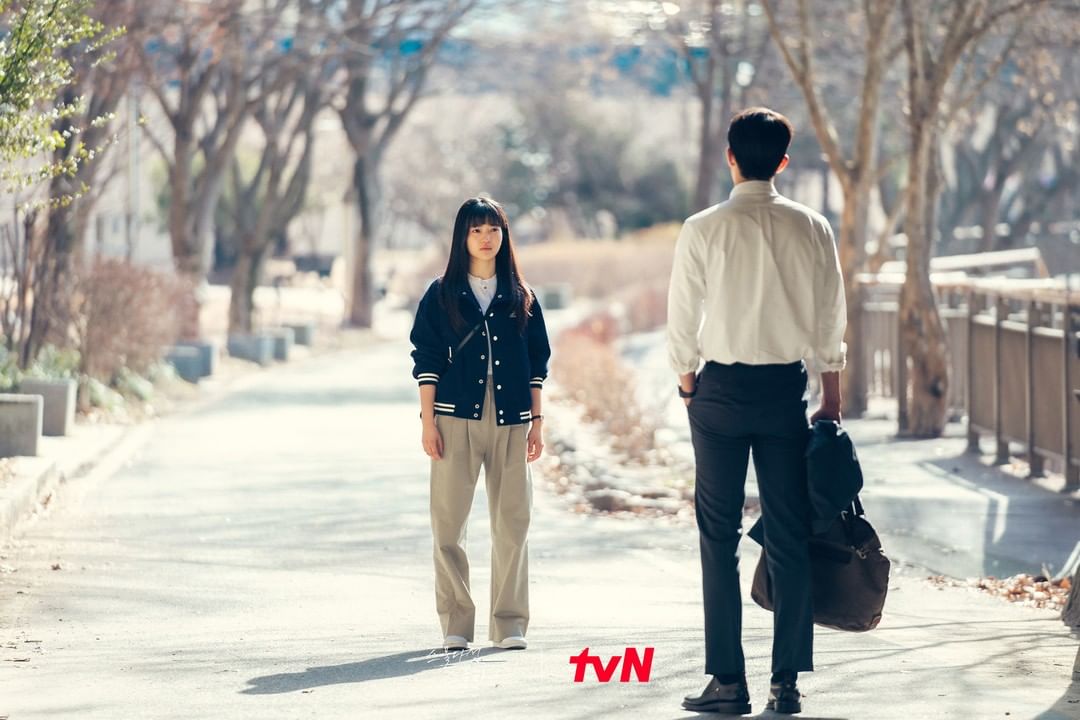veetaminhp's tweet photo. the ending was disappointing not bcos baekdo didn't end up together but bcos the ending felt so forced 😭 i mean, if u look back at their relationship, u know it has a strong foundation. makes u think they could've worked it out. 
#TwentyFiveTwentyOne #TwentyFiveTwentyOneFinale https://t.co/KEKOLYelAw