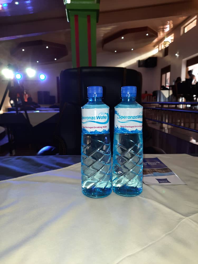 SperanzaGroup's tweet photo. Brand new week! Hydrate with #Speranza pure mineral water. Affordable &amp; refreshingly packaged to your expectations. Are you a business person? Feel free to call us if you want to join our distribution chain.

#DrinkSperanzaWater #DrinkSperanza #MadeInRwanda #SupportLocalBrands https://t.co/OJPd2AHaIj