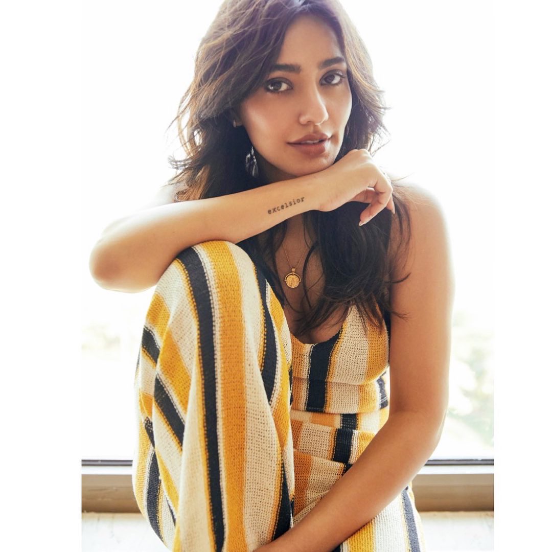 Officialneha's tweet photo. 👋 https://t.co/QKxvcOE2sI