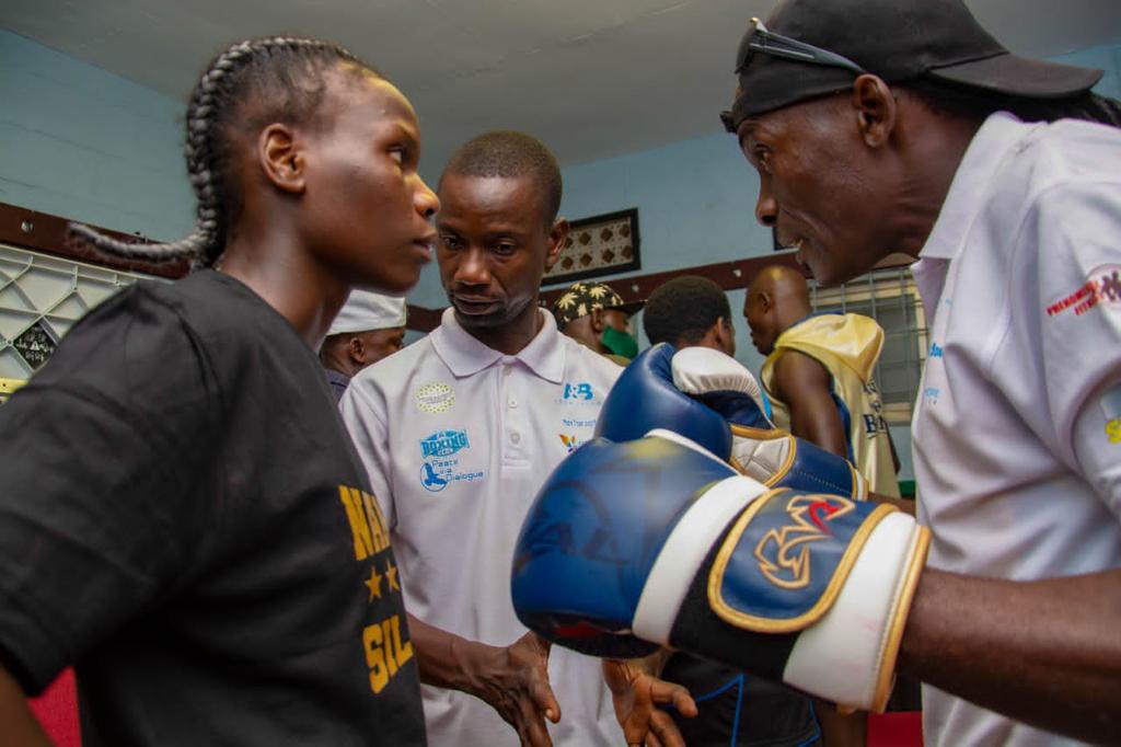 Kthyln1's tweet photo. Behind every great athlete is a masterful team of coaches that inspire the athlete to evolve into the strongest performer they can become.
@kthylnnanziri
@AnBPromotions
#fistsofhope
#morethanjustboxing
#empoweringagirlchild https://t.co/eZgW7RDzZg