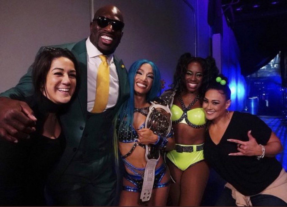TheTrinity_Fatu's tweet photo. #WrestleMania what a night! https://t.co/bTWvXZGIyK