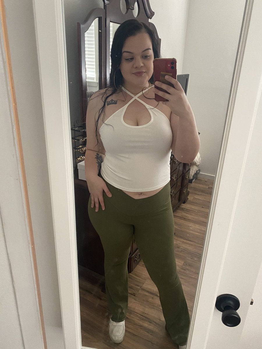 kelcinicole13's tweet photo. Know you fuckin w a demon 😈 https://t.co/whYf2S9YkH