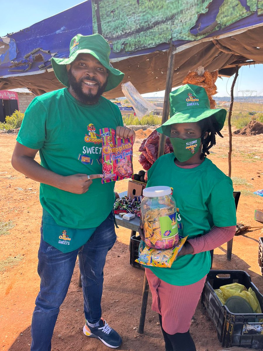 triple_eight888's tweet photo. Alphi and the Triple Eight team are painting the town with the new and juicy Chappies Sweet.

Look out for the Chappies kumbi in your kasi and be ready for them to #SurpriseYourMind!

#Chappies #TripleEight https://t.co/6AtjCxIgU1