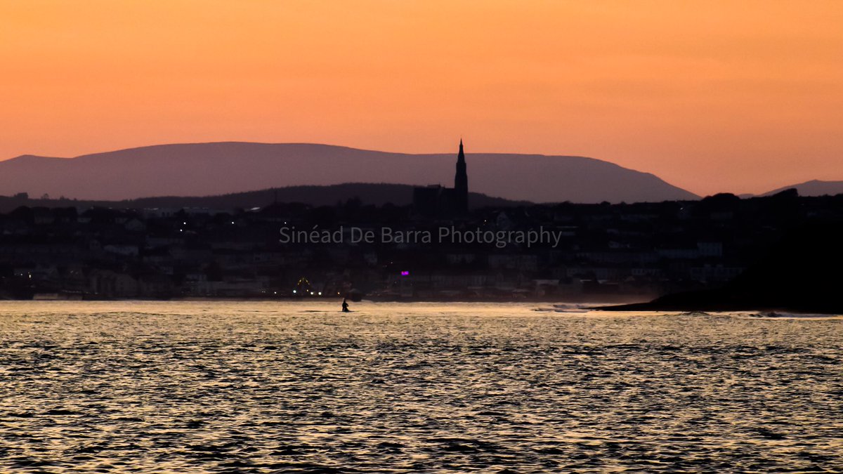SineaddeBarra's tweet photo. Tramore sunset 
The iconic church 
#sunset #sunsets #surfer #surfschool  #mountains #waterford ⁦@TramoreTourism⁩ ⁦@tramoresurfshop⁩ #iconicchurch #fadinglight #europeanbeaches #ireland ⁦@photographyirel⁩ ⁦@DiscoverIreland⁩ ⁦@WaterfordCounci⁩ https://t.co/4K5IfVW4Lr