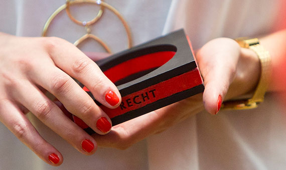 Welke vrouw verdient de Ribbius Peletierpenning 2022 voor haar bijdrage aan de positie van vrouwen in de Noord-Hollandse politiek of omdat zij als politiek rolmodel een inspirerend voorbeeld is voor anderen?  Aanmelden vanaf vandaag bit.ly/3uW8cWs #peletierpenning #PSNH