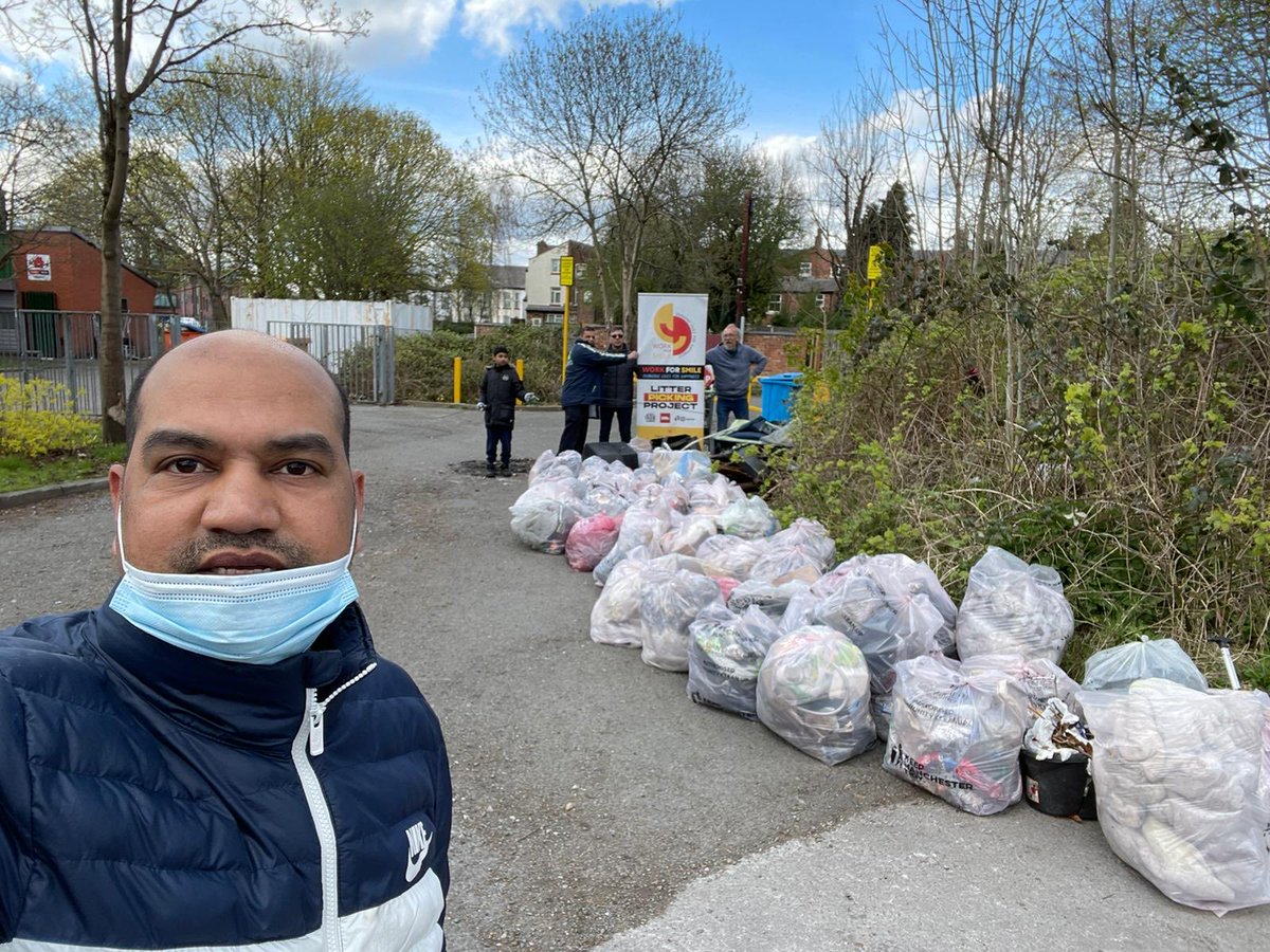 zafarbeg5's tweet photo. Yesterday/Sunday rubbish picking in Longsight… https://t.co/ZePRwCMXFr