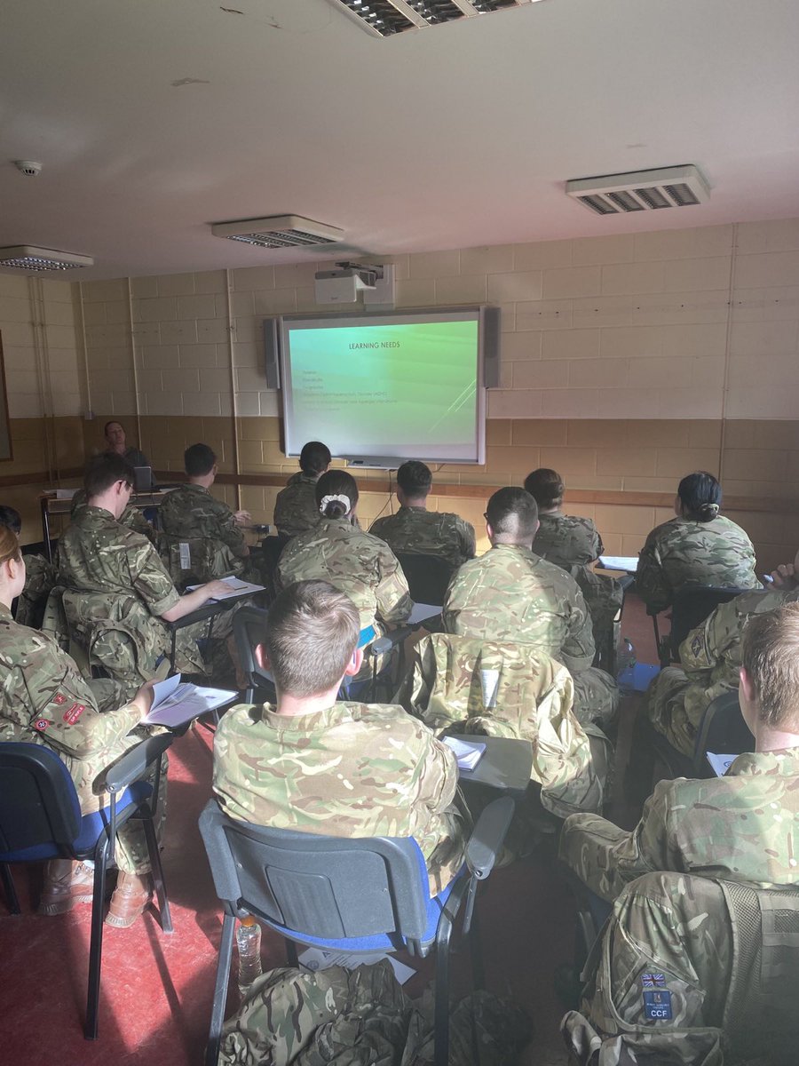 CTTScotland's tweet photo. They're on form here at the SCIC. Snr Cdts being put through the mechanics of teaching a SAA lesson, also covering SQA they should bag come the end of the week. Looks like a good week ahead for these ACF Snr Cdts. 🇬🇧💂‍♂️👍 @SO1TrgHQCadets @Fighting51st @ArmyDComd51Bde @ColCdts51X https://t.co/vkQfQCxzJy