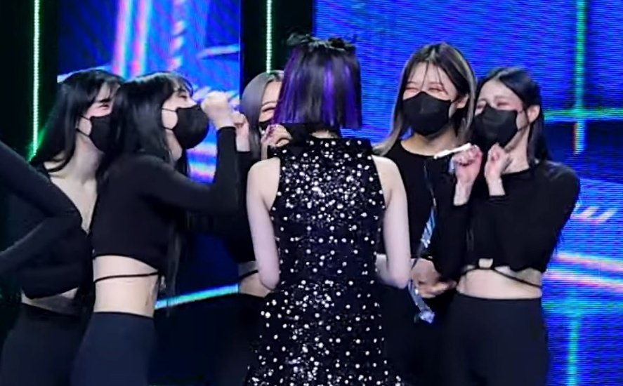 은하는 작지 않아요