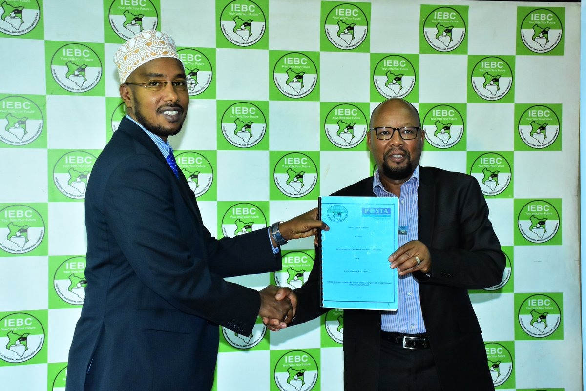 KenyaPmg's tweet image. Today, The Independent Electoral and Boundaries Commission @IEBCKenya and @Posta_Kenya signed an agreement that will see PCK provide logistics services during the upcoming 2022 General Elections.