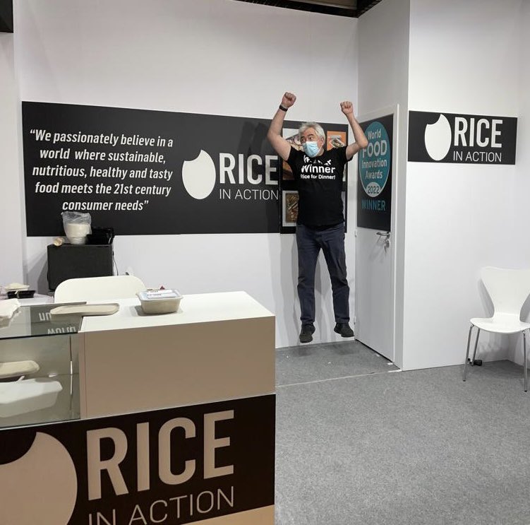 arroceslabomba's tweet photo. 💥 ¡Ya estamos en #Alimentaria22! 💥 Somos una de las 8 startups innovadoras seleccionadas por @AlimentariaBCN  y @Hostelcobcn  para participar en su zona expositiva. 🙌 Os esperamos en el Pabellón 7 Stand C 431 con una degustación de nuestros #risottos y #arroces meditarráneos. https://t.co/VMiyvCg1sj