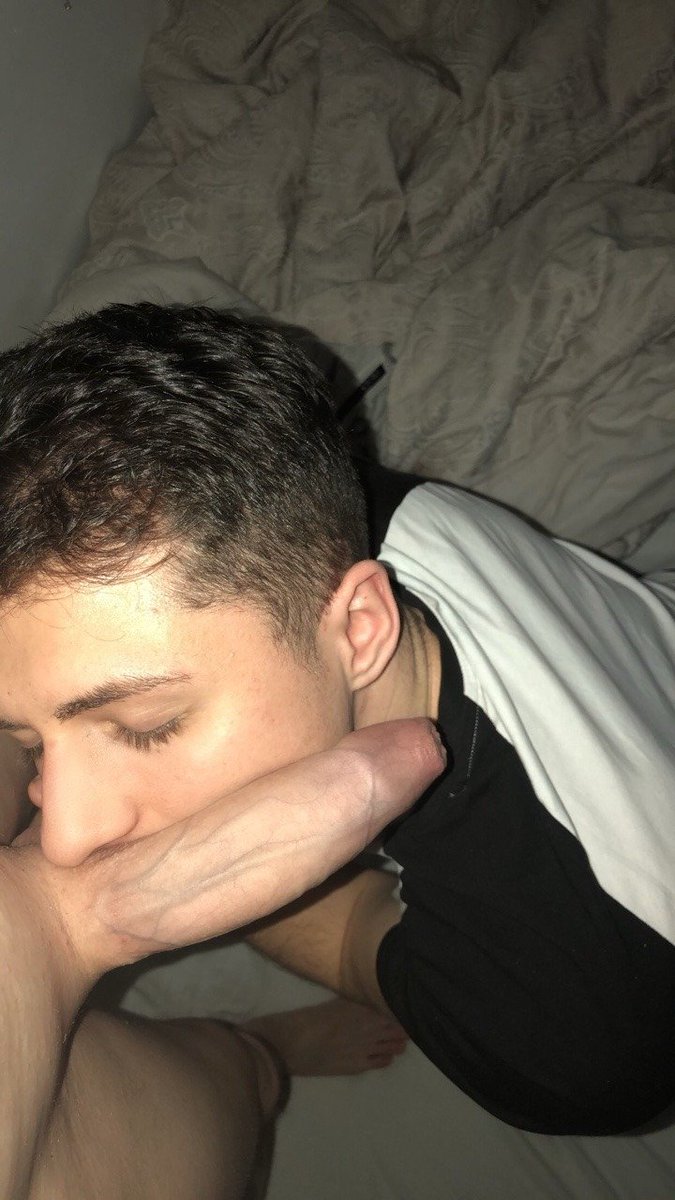 RadioGa60936950's tweet photo. 🥵🥵
#gay #sexy #hot #fuck https://t.co/svcJQQCHWH