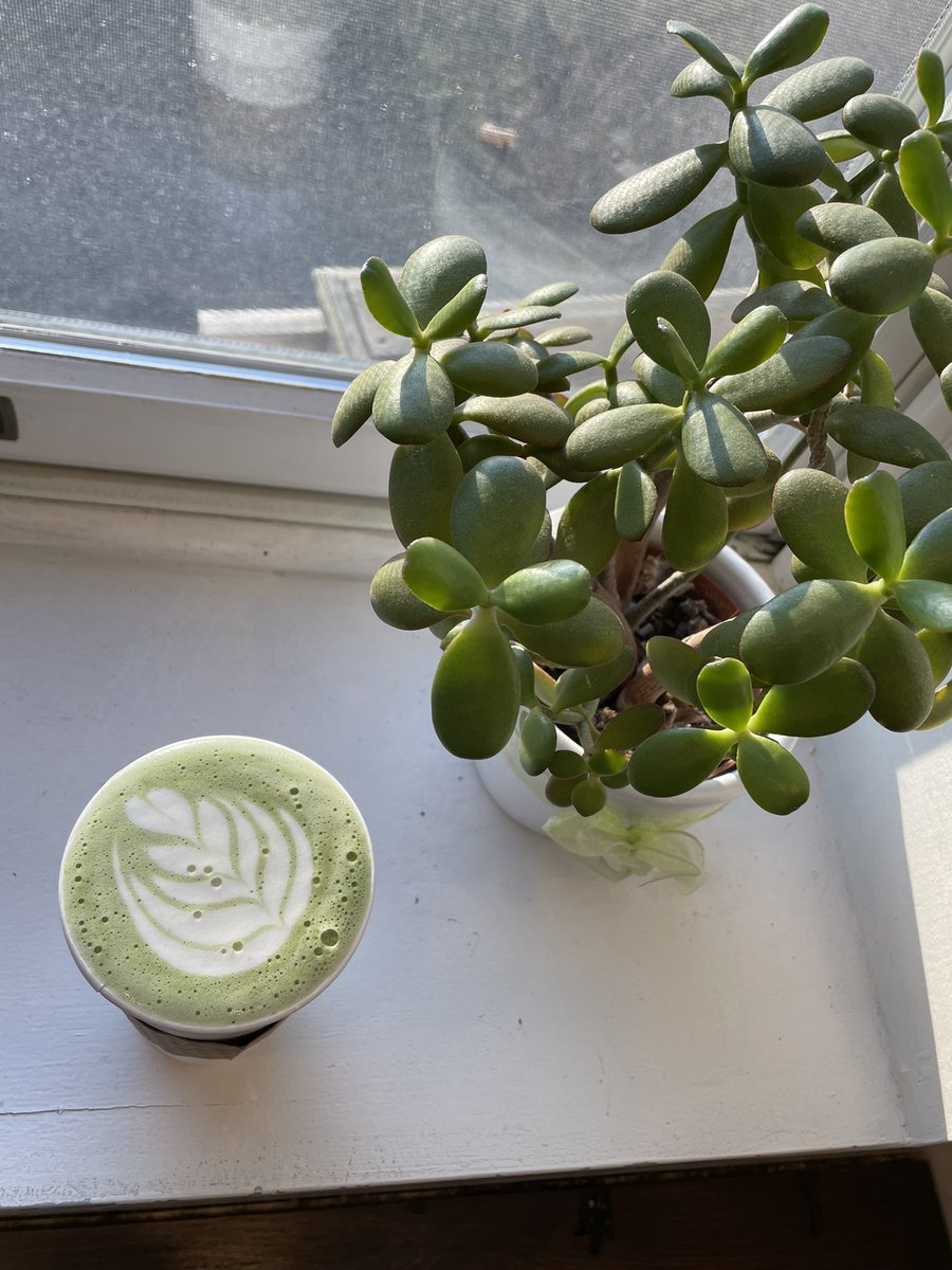 jolacoffee's tweet image. Just another manic matcha Monday!  Try our matcha with a floral flavor for some earthy balance!  #manicmatchamonday #matchamonday #fromtheearth