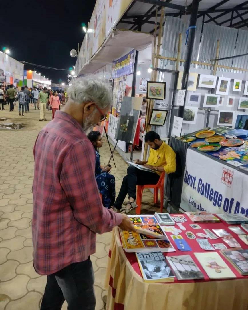 pygnose's tweet photo. Great to see the poster out in print ⭐ 

Just a few copies left ! Collect yours before they are over. 

DM Cross Cat (at https://t.co/KvxGJXm638.20) on Instagram to get a copy or visit their stall at -

Stall No- M9, Block -C
#bookfair2022, #agartala

#pygnose https://t.co/SbEsmbHoMj
