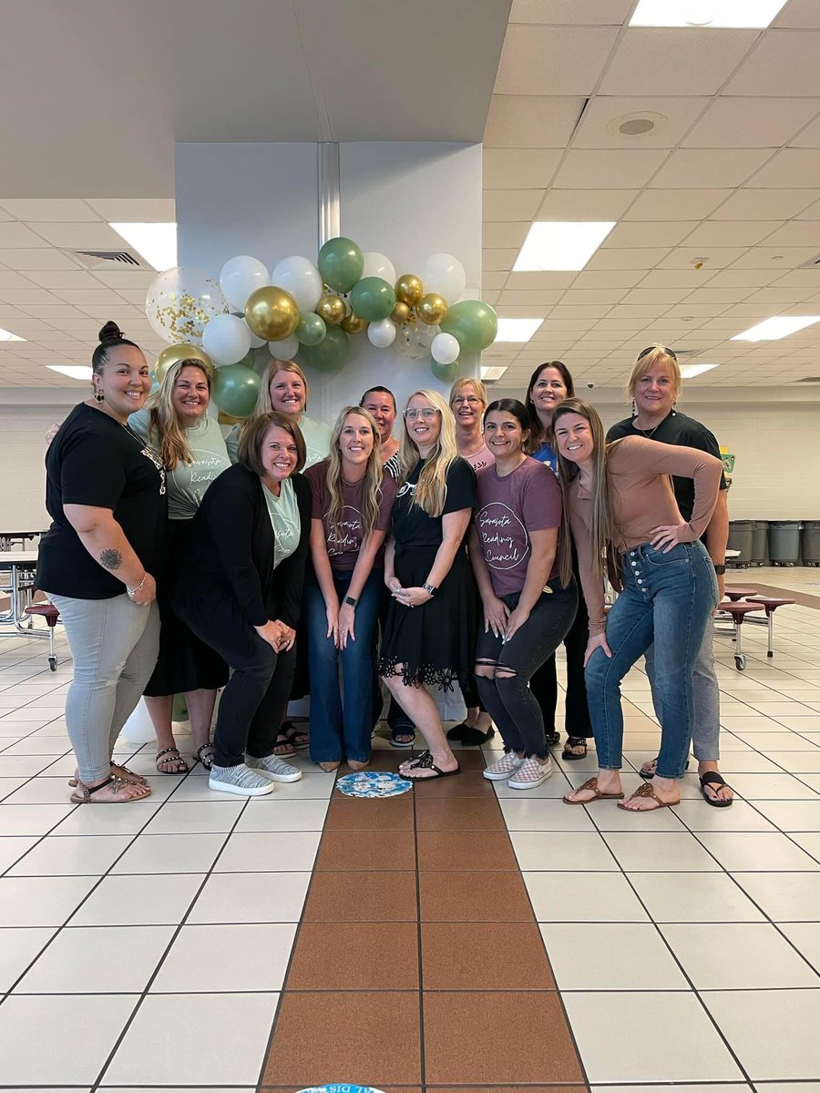 SusanNations1's tweet photo. When you’re taking a self-care weekend, but you KNOW your @WilkinsonSCS is out there ROCKING IT in the community—-it warms your heart! #WilkinsonRising @sarasotaschools @SuncoastScience @ReadingWithSRC @CollabwithKoz @WildAboutFirst @JessicaSpille16 @DataDaydreams @BiblioTessa… https://t.co/cyzVTZreiL