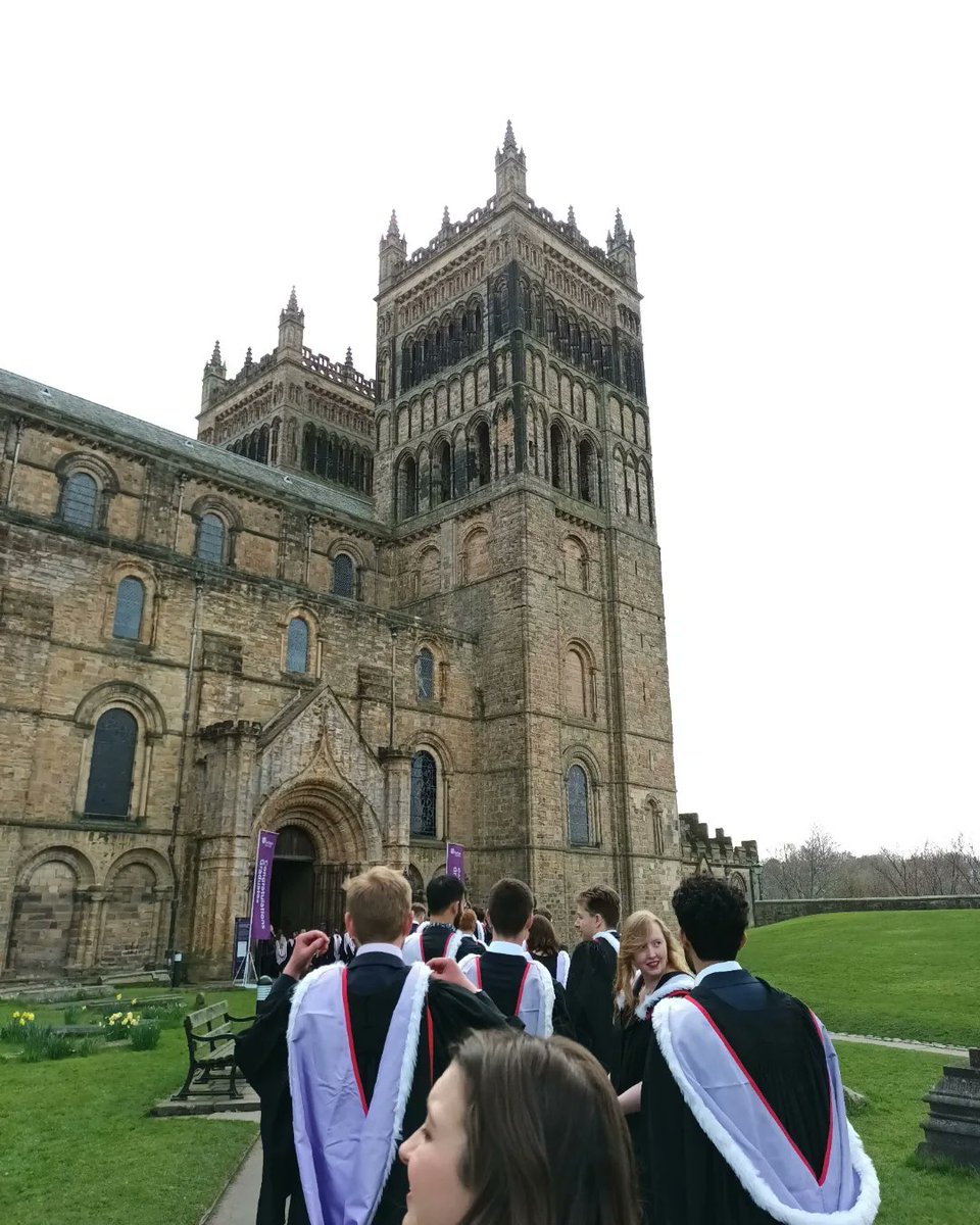 LewisWRobinson's tweet photo. Finally managed to get to my graduation for my undergraduate MSc! Was a lovely day and managed to get some nice pictures. Was also great seeing a lot of people I hadn't seen since prepandemic! https://t.co/eSYKQSCp7K