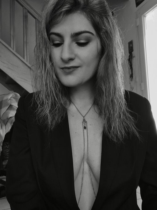 Nouvelle PP https://t.co/pkUTGiQ55g<a href="/tag/boobies"class="tags"><span>#boobies</span></a><a href="/tag/piercing"class="tags"><span>#piercing</span></a><a href="/tag/tittytuesday"class="tags"><span>#tittytuesday</span></a><a href="/tag/boobs"class="tags"><span>#boobs</span></a><a href="/tag/nipplepiercing"class="tags"><span>#nipplepiercing</span></a>