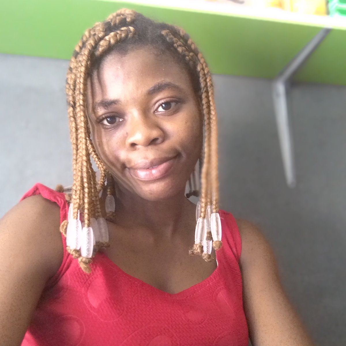 owayomilerinoso's tweet photo. Heyy guys!
I'm finally excited to re introduce myself to tweeter and link up with like minded people

I love Fashion generally but specifically Beauty, Footwear, Good Food and Books will steal my heart in one second https://t.co/kWnuzuMGHC