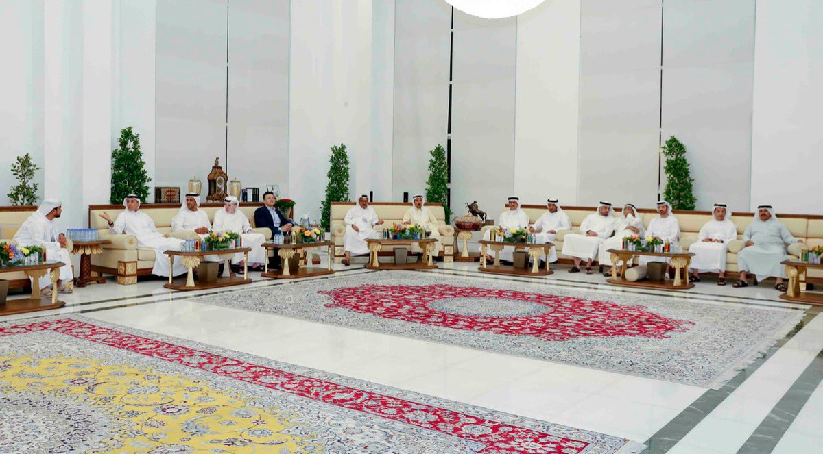 KhalafAlHabtoor's tweet photo. سعدت البارحة باستقبال الأخ محمد خميس الجافلة في مجلسنا الرمضاني بعد فترة طويلة.
يا مرحبا به.
#رمضان_كريم #مجلس_الحبتور https://t.co/hMkm75QvZ3