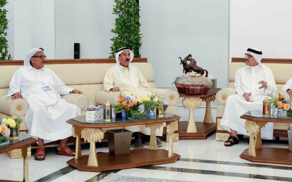 KhalafAlHabtoor's tweet photo. سعدت البارحة باستقبال الأخ محمد خميس الجافلة في مجلسنا الرمضاني بعد فترة طويلة.
يا مرحبا به.
#رمضان_كريم #مجلس_الحبتور https://t.co/hMkm75QvZ3