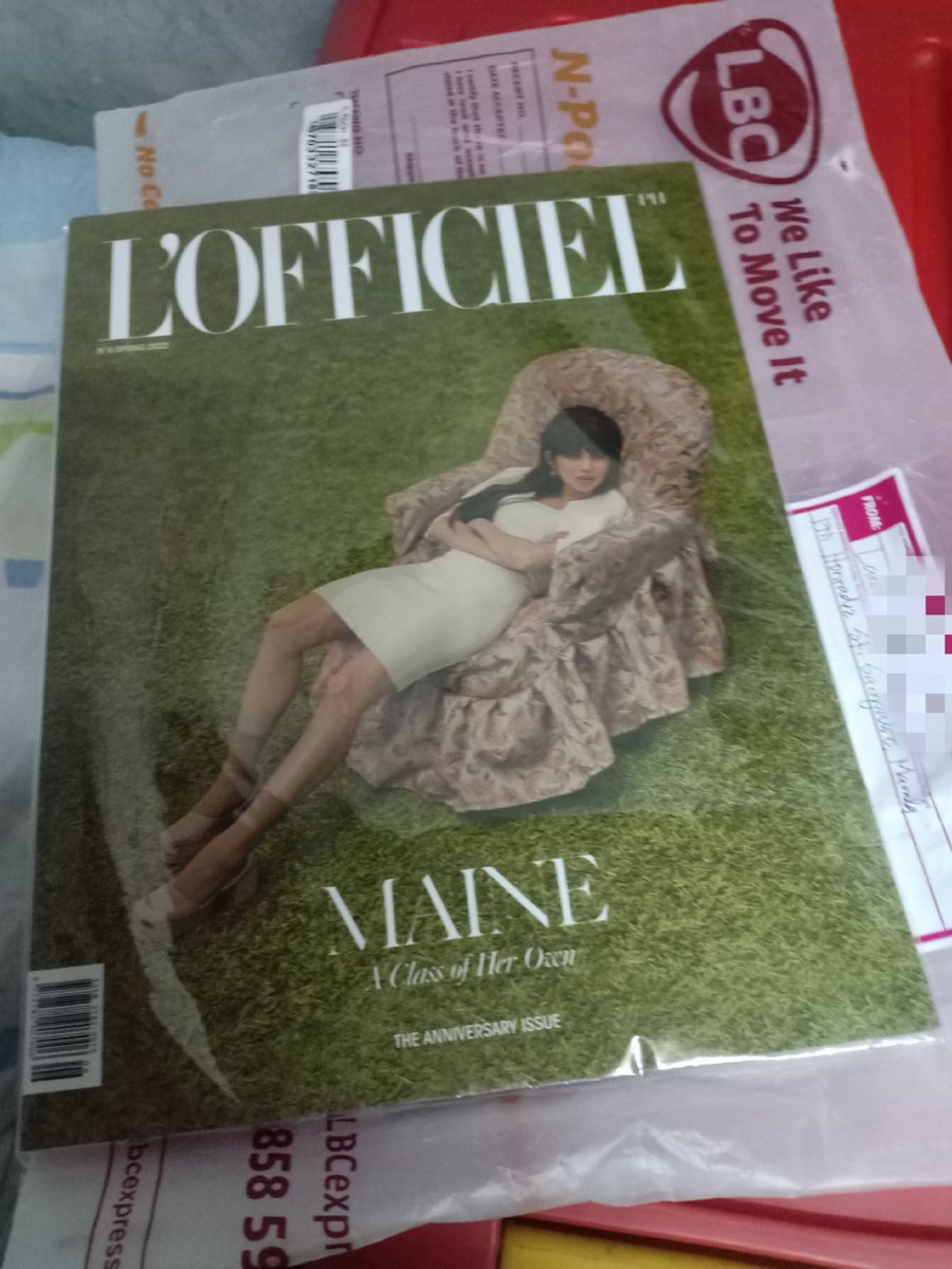 Thank you <a href="/Lordhy6/">Lordhy</a> sa magazine. Kaninang Tanghali dumating. Di ko inexpect na isa ako sa mabibigyan mo. Sobrang thank you talaga. Salamat din po sa <a href="/ArmaineloversG/">ArMaineLovers Group - ArMLG</a> 
Love ko kayo mga Mainers! Mwuahhh! Ang saya saya ko.😘😊