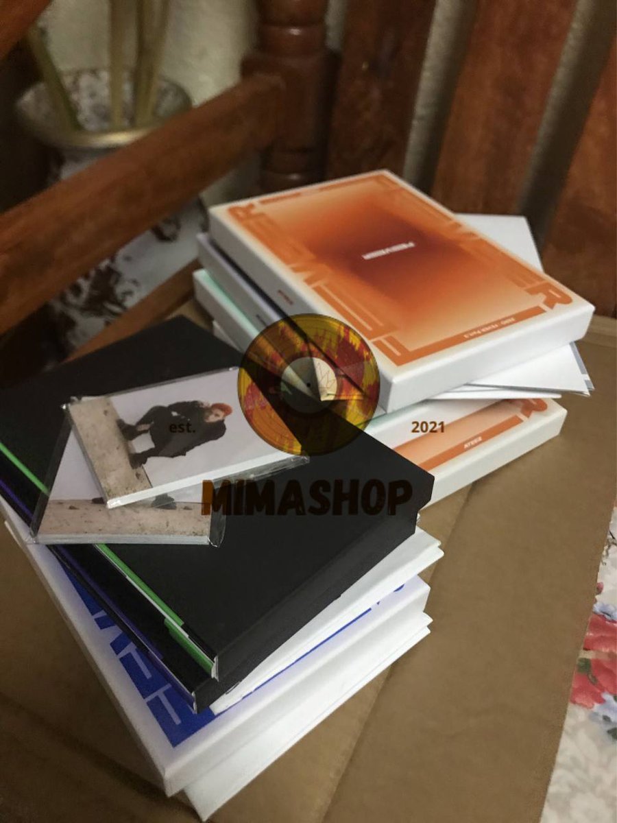 MimaShop21's tweet photo. #Mima_Updates
All albums are already onhand except sealed d:a na nasa ph na rin. Give us a week para i-pack to. Thank youuu so much for trusting MimaShop!!! We will post lapag soonest, hope you'll still support us (◍•ᴗ•◍)❤ https://t.co/YrvpCYEIX6