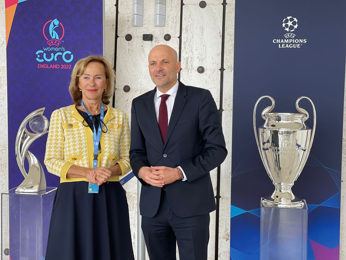 unececities's tweet photo. “Unlike any other sport, #football⚽️can have a positive impact on important #globalissues, such as #environmentalsustainability"-@algayerova
Today @UNECE signs a #sustainability based Memorandum of Understanding w @UEFA to show how #football can be used as a #platformforchange♻️ https://t.co/5xo0LtsAOb
