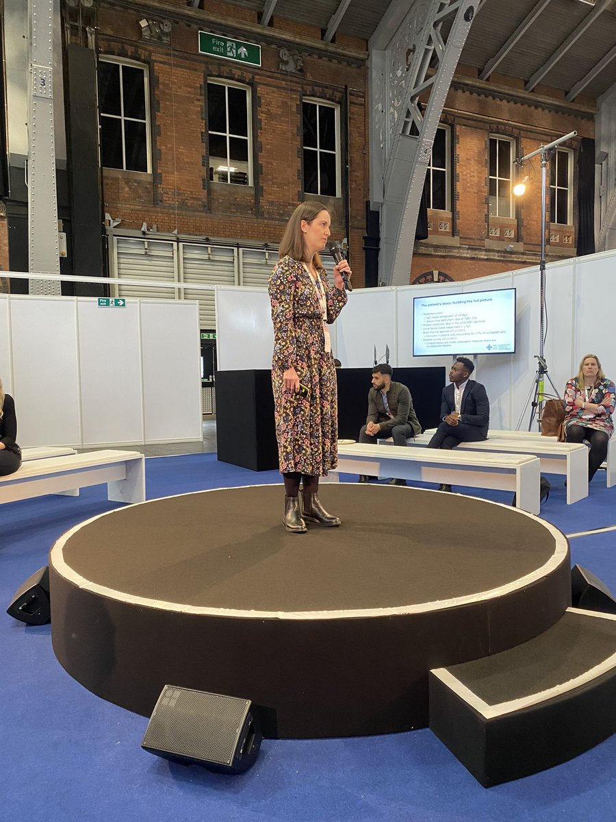 profghjackson's tweet photo. Dr Francesca Hogan presents two cases of myeloma patients treated with Panobinostat velcade and dexamethasone … lovely clear and well thought out presentation and lots of important discussion points @BygraveCeri #msmm #BSH2022 https://t.co/paTgaIAaLP
