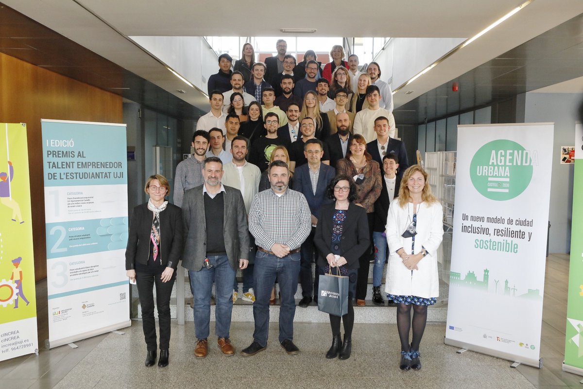 espaitec's tweet photo. 🗣Las empresas de la #FamiliaEspaitec #CEBIMAT y #ComparkMobility han sido galadornadas en los "Premios al Talento Emprendedor del Estudiantado UJI"
🚀También ha sido reconocida @JokfunThe, iniciativa participante en #UJIEmprènOnSocial, al igual que #CEBIMAT y #ComparkMobility https://t.co/2FFOAeT9MR