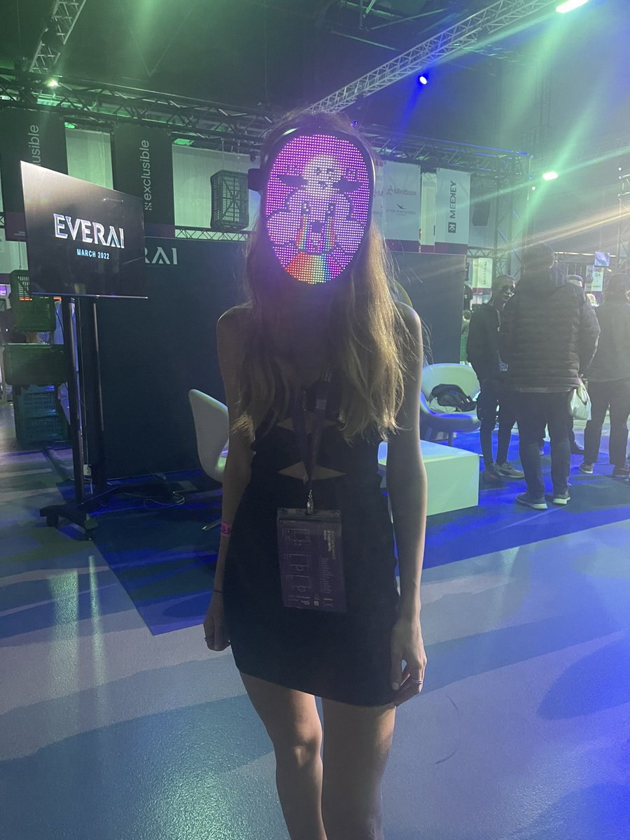 climate_clouds's tweet photo. Climby @NFCsummit #nfts #nftartist #NFTCommumity #cryptoart https://t.co/R92jvdzPoO
