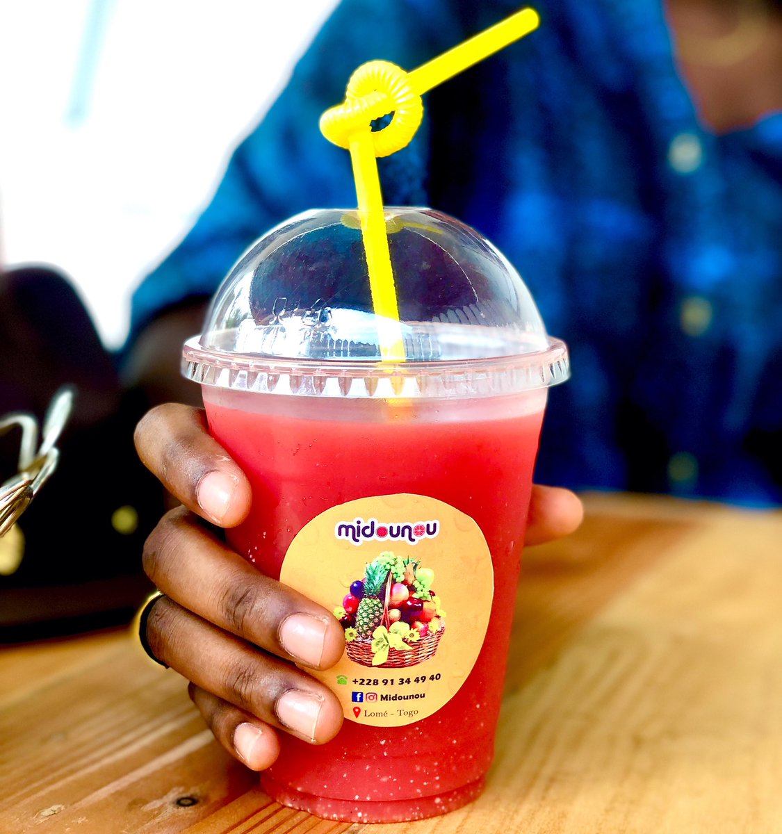 Midounou1's tweet photo. 🥵 La chaleur s’installe !
Hydratez-vous avec nos jus de pastèque naturels sans sucres ni conservateurs rajoutés. 😋
Prix : 500f
Contact : 228 91 94 00 93 / 98 33 08 56
#midounou #lome #restaurantlomé #TgTwittos https://t.co/C1qKxqtGTI