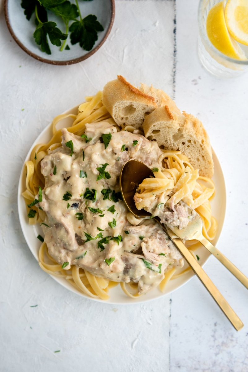 SixSistersStuff's tweet photo. For an easy dinner recipe make this slow cooker creamy chicken tetrazzini recipe! It is a wonderful chicken breast recipe that you can make right in your slow cooker and enjoy a super creamy sauce over tetrazzini.
https://t.co/GLVOSbTSMw #sixsistersstuff #slowcookerchicken https://t.co/RCy3GTkrkz